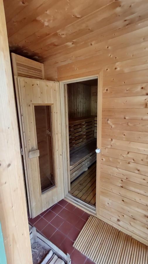 Grosse Wohnung / Haushaelfte In Peetzig Am See Angermunde Ngoại thất bức ảnh
