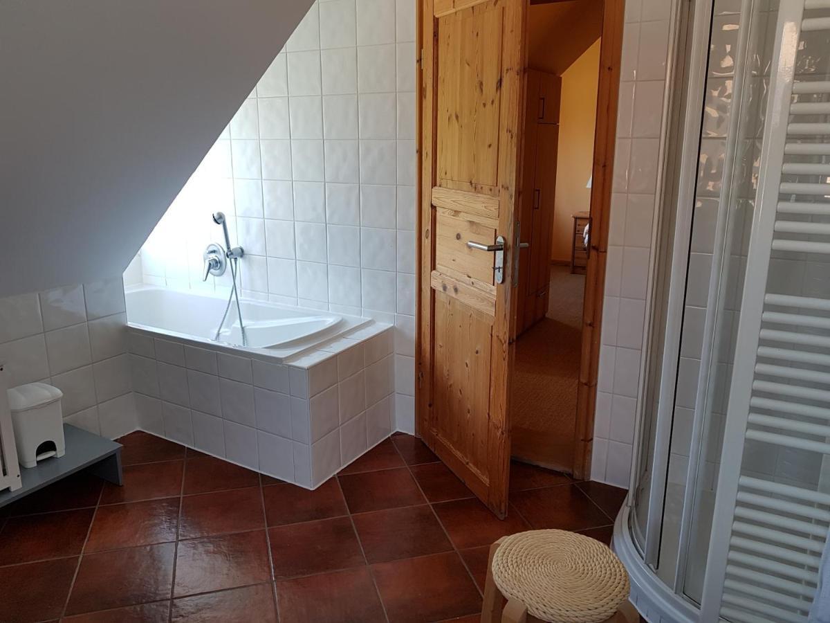 Grosse Wohnung / Haushaelfte In Peetzig Am See Angermunde Ngoại thất bức ảnh