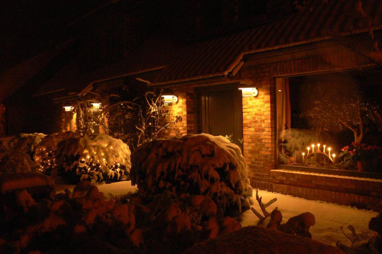 Grosse Wohnung / Haushaelfte In Peetzig Am See Angermunde Ngoại thất bức ảnh